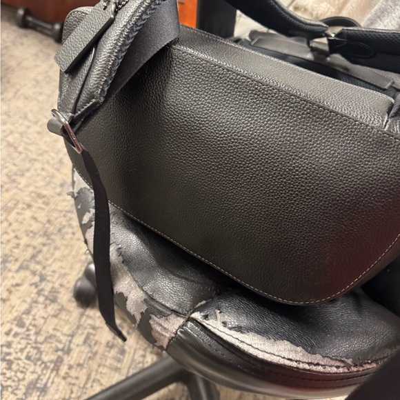 Coach Black Leather Backpack used. Pebble leather no scratches or stains - Picture 4 of 7